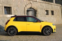 Renault 5 Iconic Cinq comfort range 2025