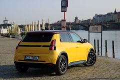 Renault 5 Iconic Cinq comfort range 2025